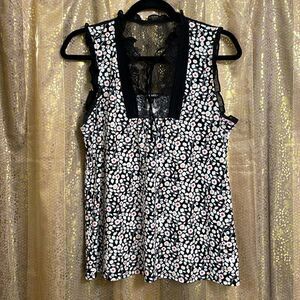 Express black and white floral lace embroidered tanktop, size S